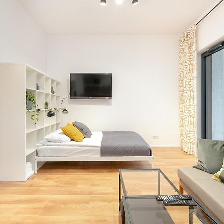 Cozy Studio With Balcony And Free Garage By Noclegi Renters Posen Exterior foto